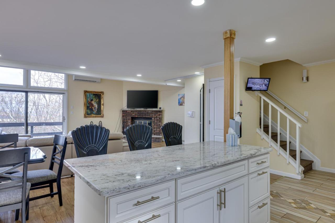 Cozy Modern Camelback House